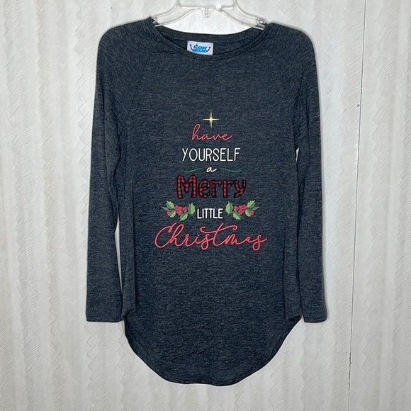 ❤️ 🆕 ROCKIN AROUND Lightweighht Christmas Top Size S - Picture 2 of 4